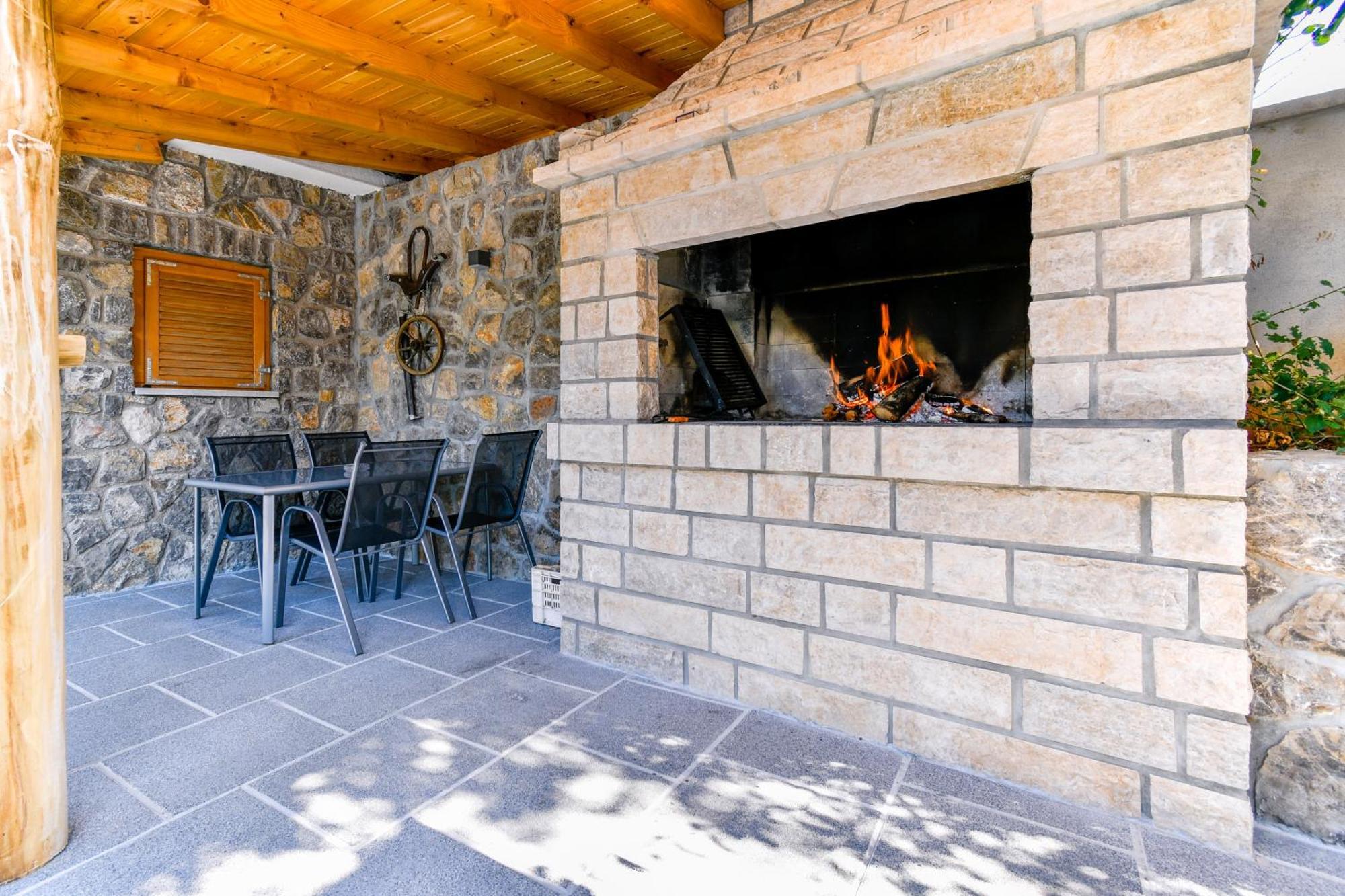Apartman Lavanda Sa Bazenom I Okucnicom 4* Hreljin Luaran gambar