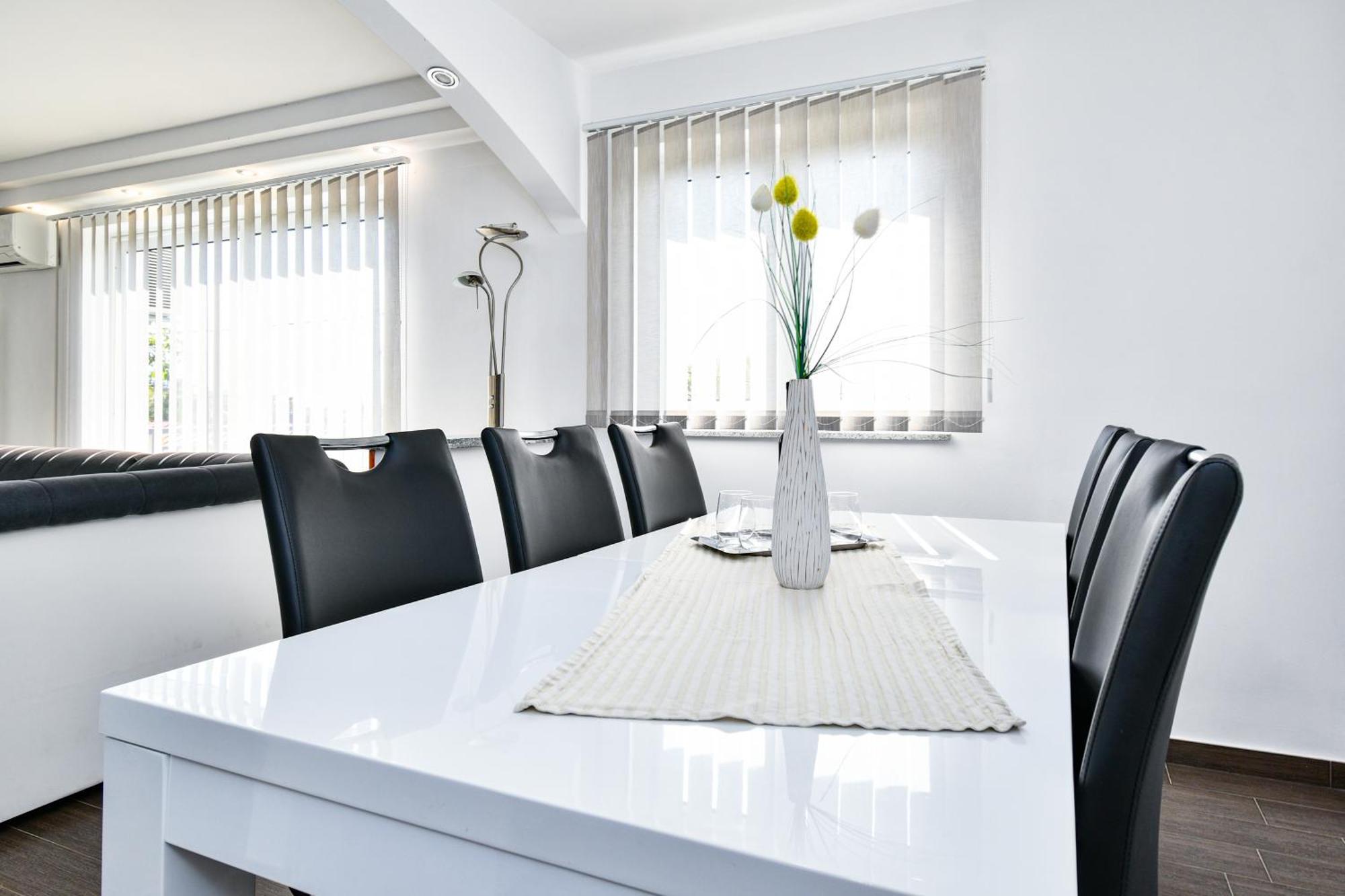 Apartman Lavanda Sa Bazenom I Okucnicom 4* Hreljin Luaran gambar